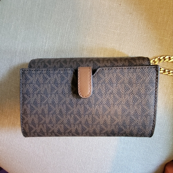 Michael Kors Wristlet - Picture 5 of 5